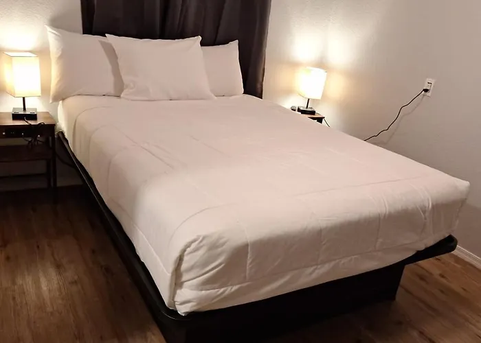 82A Grand Canyon South Rim Studio Sleeps 2- Yukon