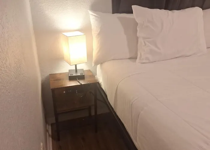 82A Grand Canyon South Rim Studio Sleeps 2- Yukon